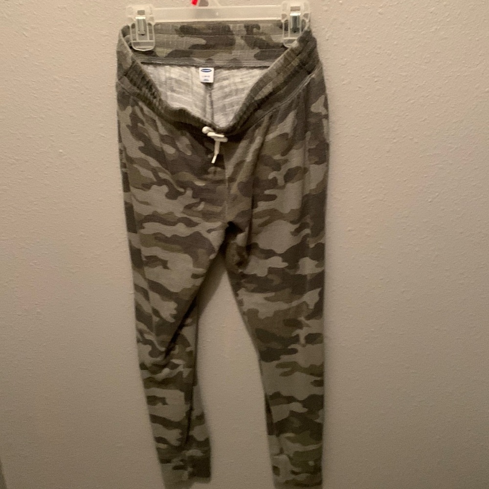 Old navy sweats size 10-12 youth